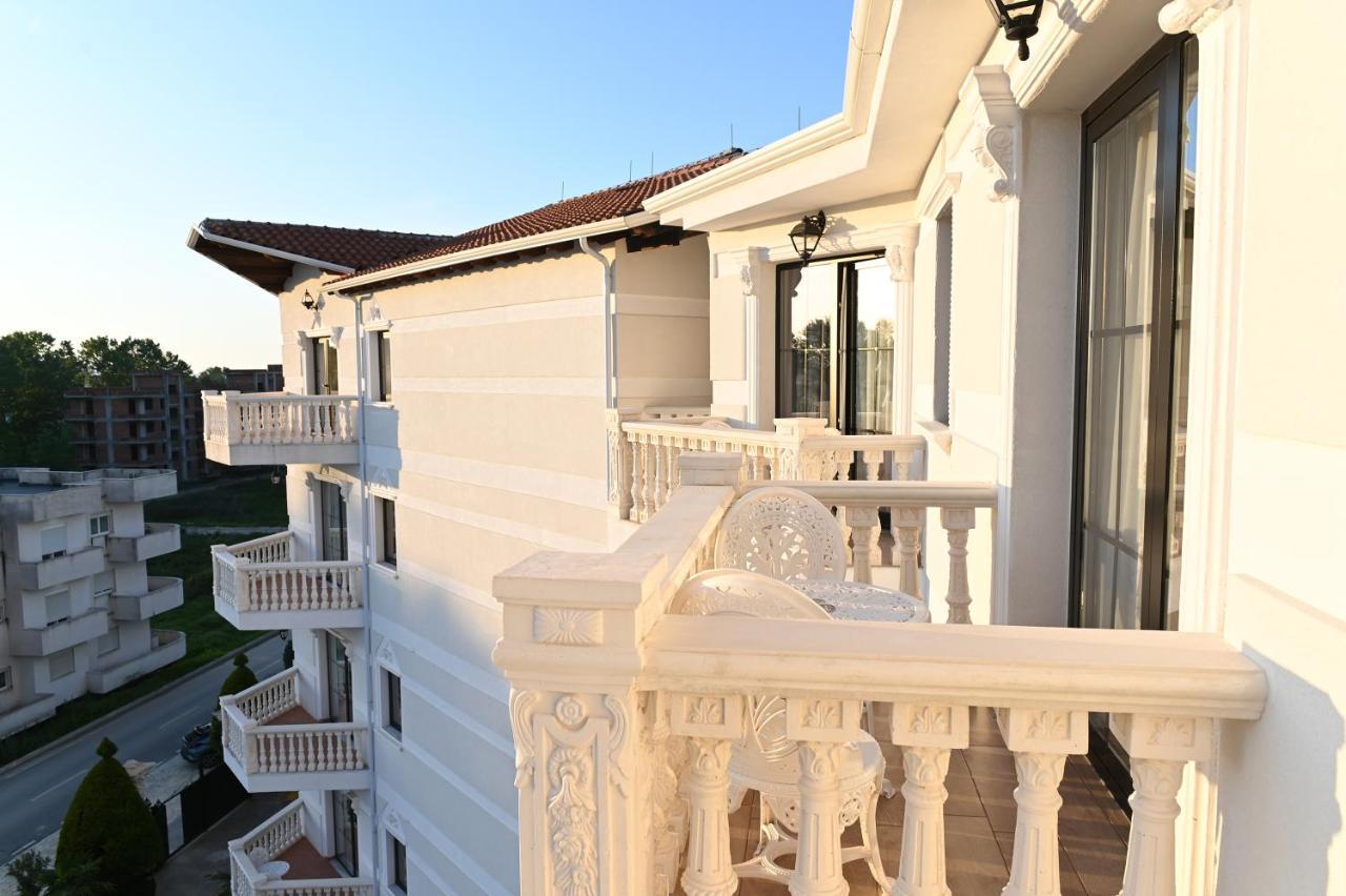 Hotel Onufri Golem  Exterior photo
